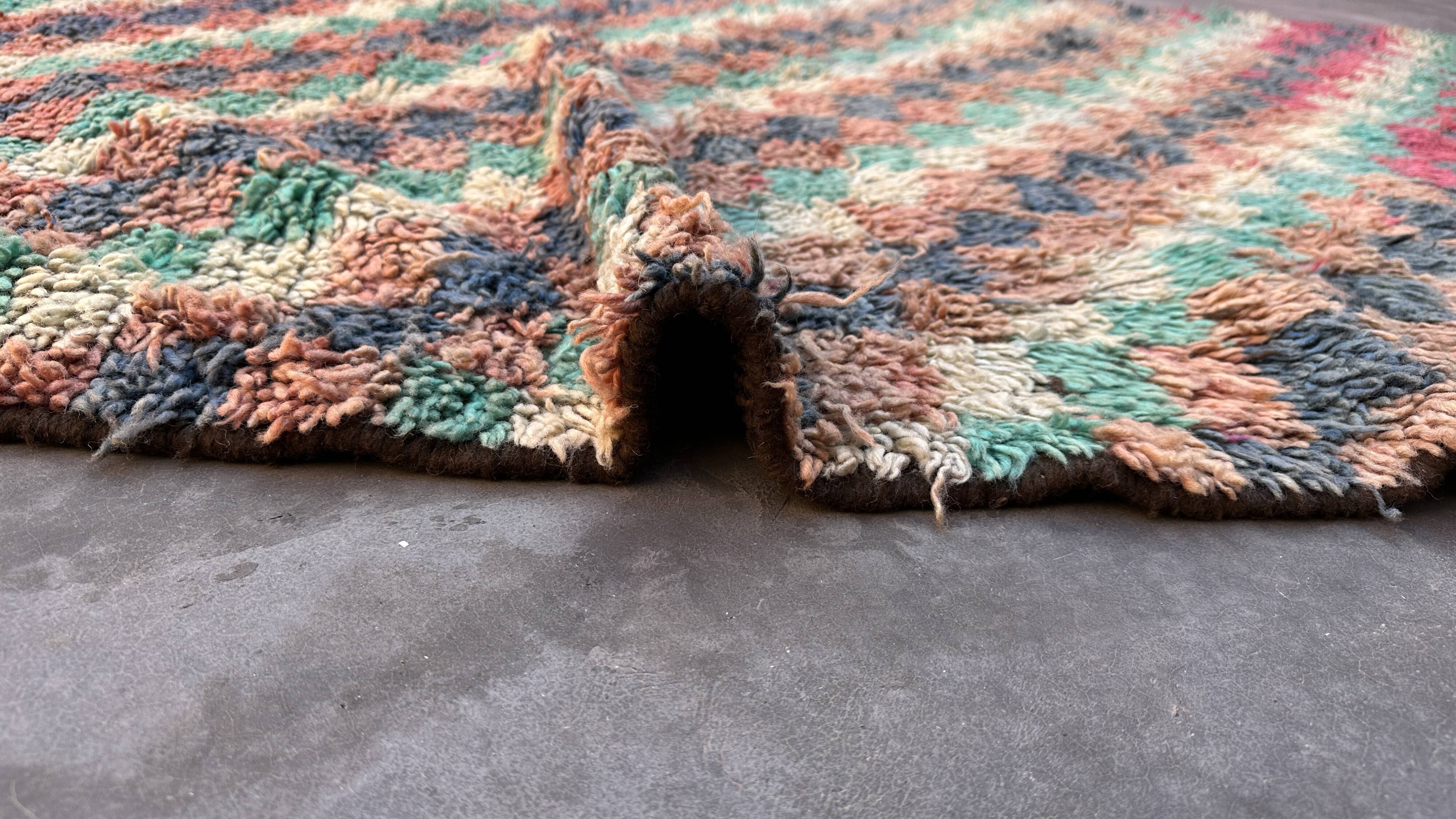 Moroccan boujad colorful rug - 135 x 241 cm