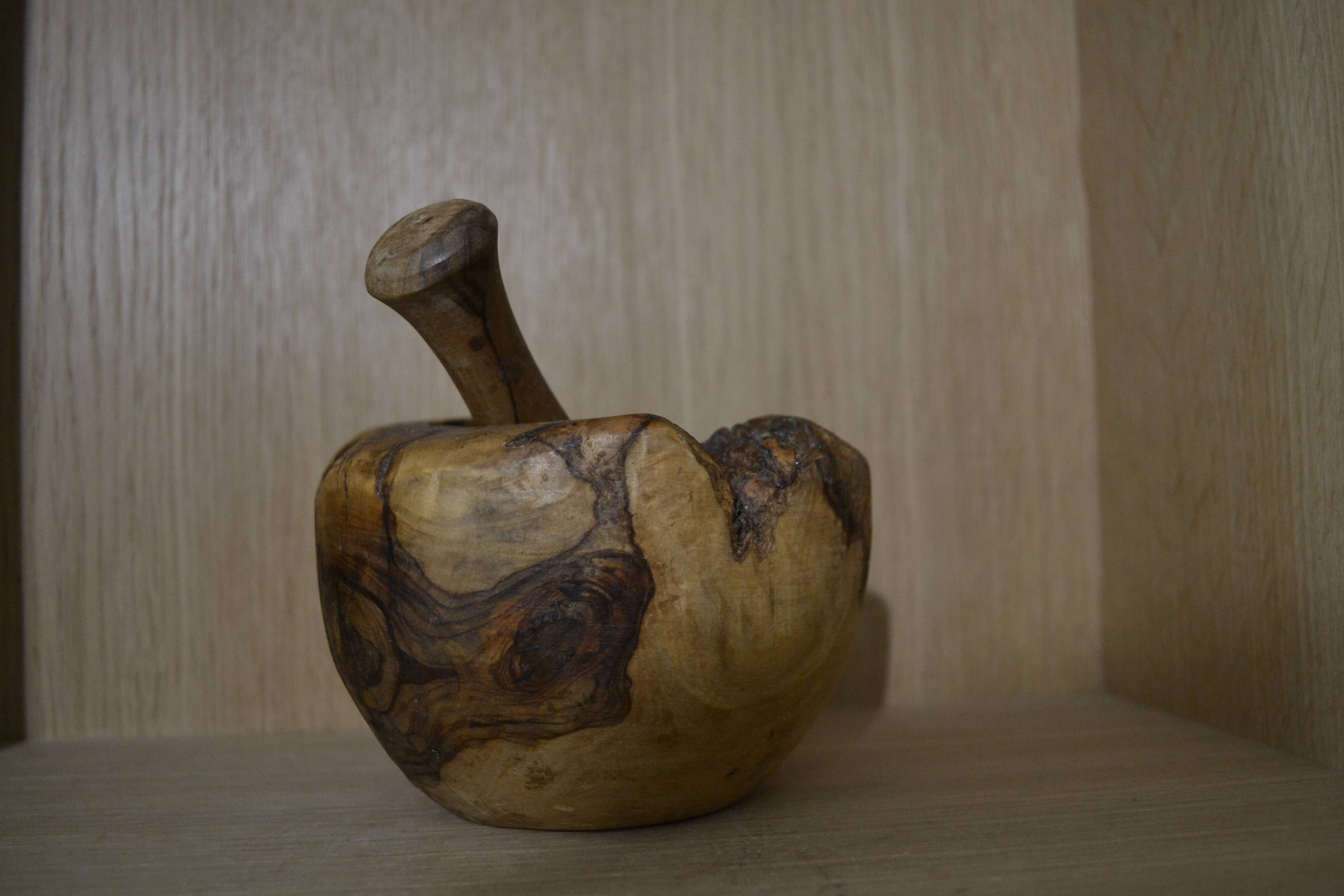 Mortar and its pestle