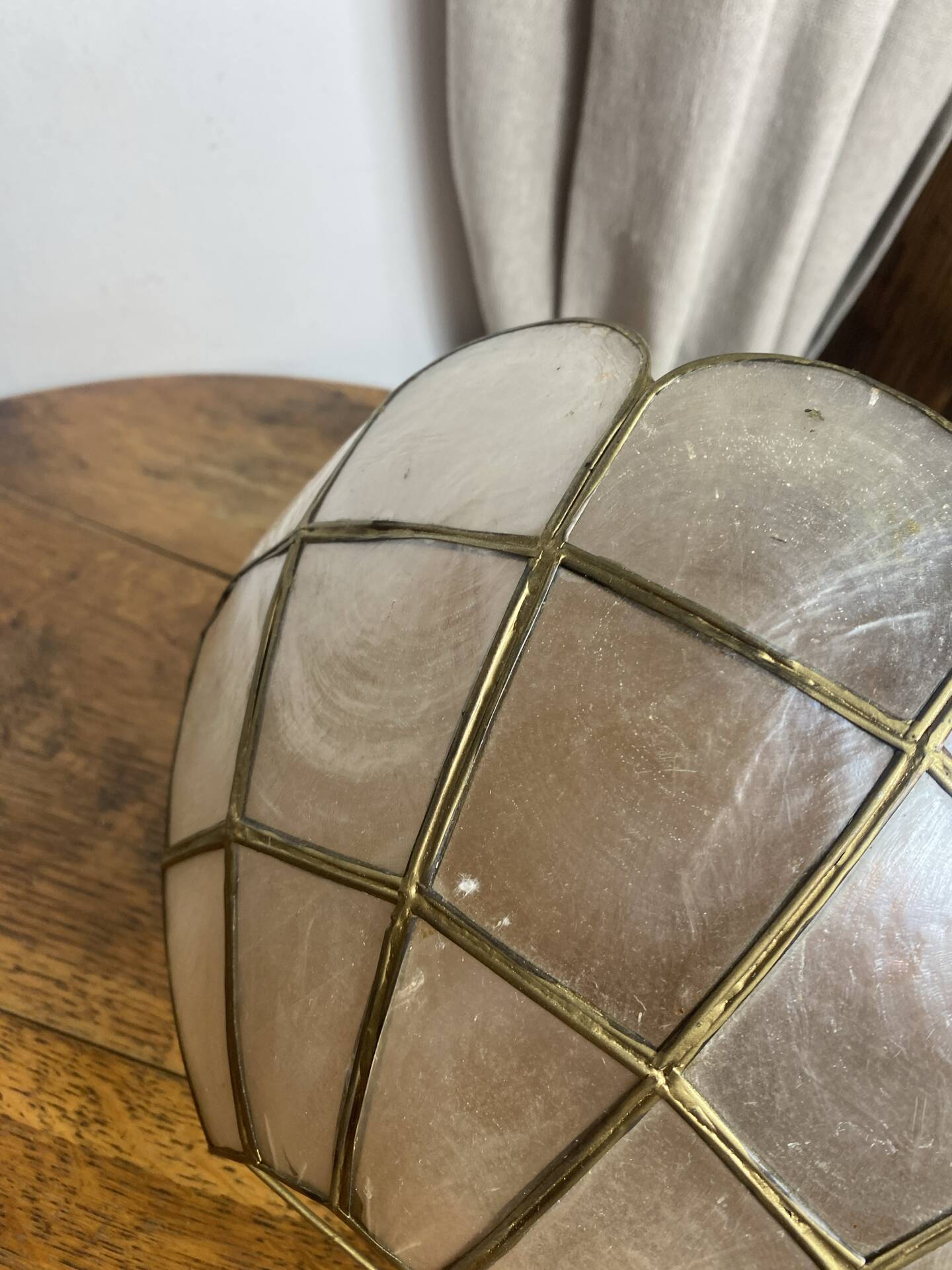 Mother-of-pearl and brass wall light