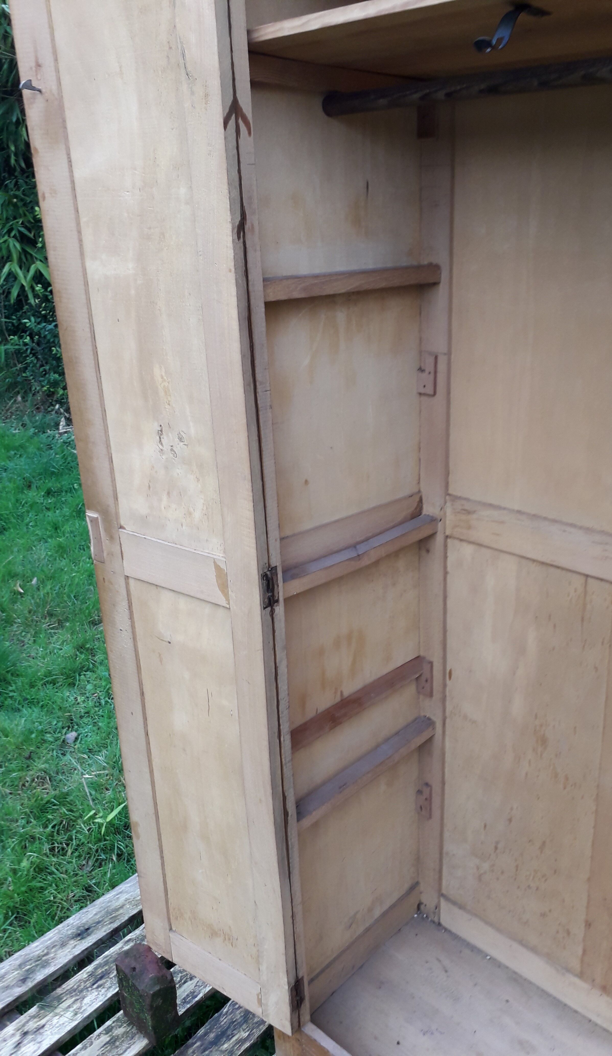 Armoire penderie parisienne