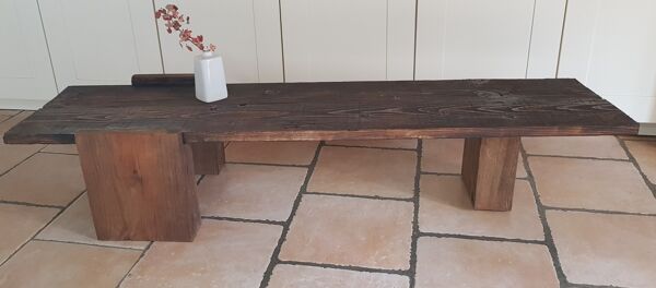 Table basse primitive tripode