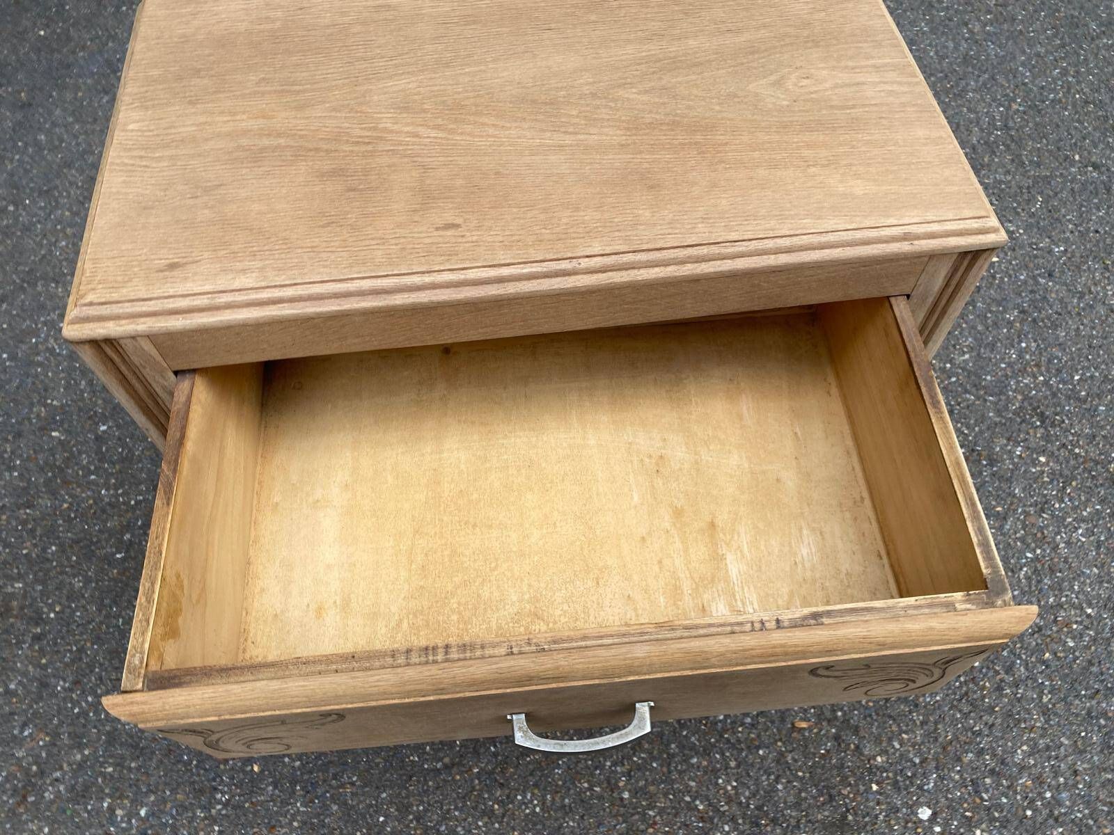 Petite commode art déco rénovée en chêne brut 1950