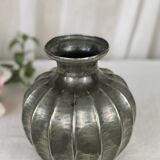 Pewter vase embossed by Alice and Eugène Chanal, 1900, signed