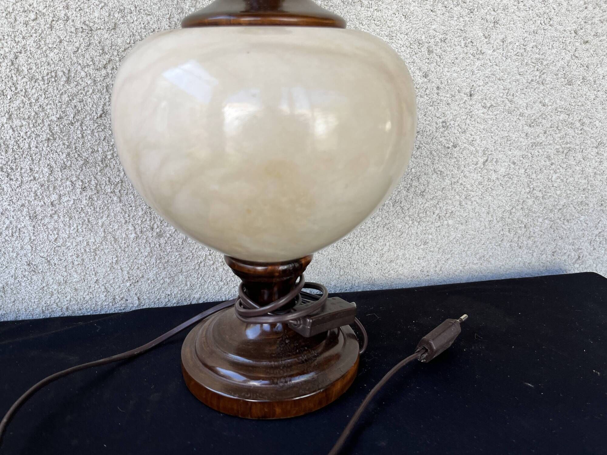 Vintage wooden and alabaster lamp – baluster shape