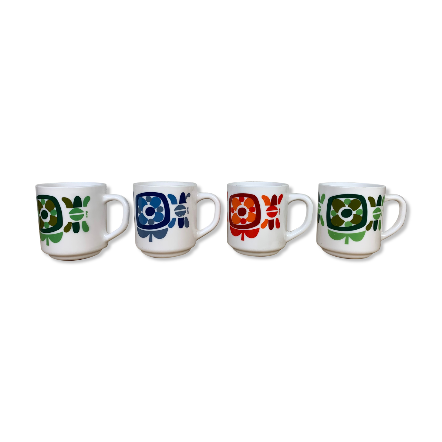 4 vintage Mobil mugs