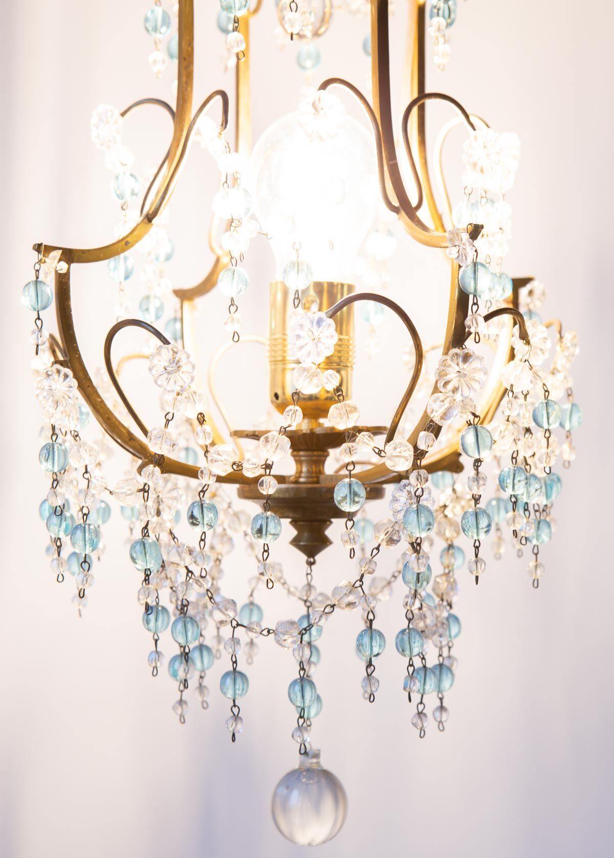 Petit lustre bronze pampilles bleues