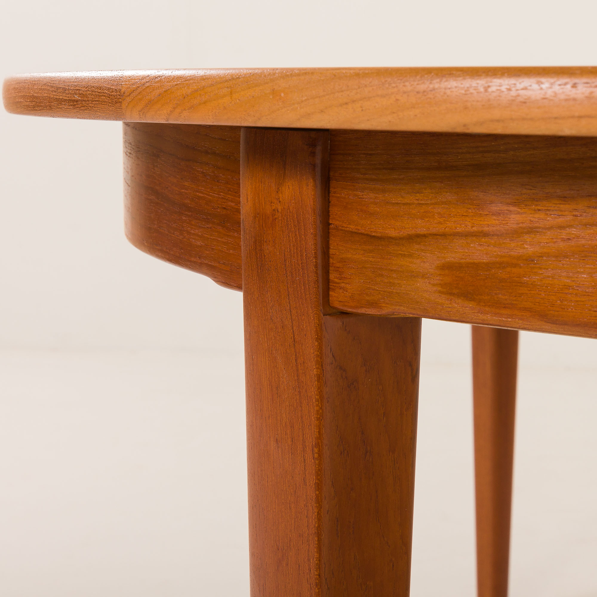 Henning Kjaernulf attributed extra large teak table with 4 inner leaves for Soro, Denmark 1960s