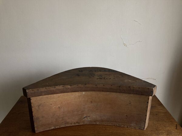 Boite neo classique en bois courbé 19e 1860