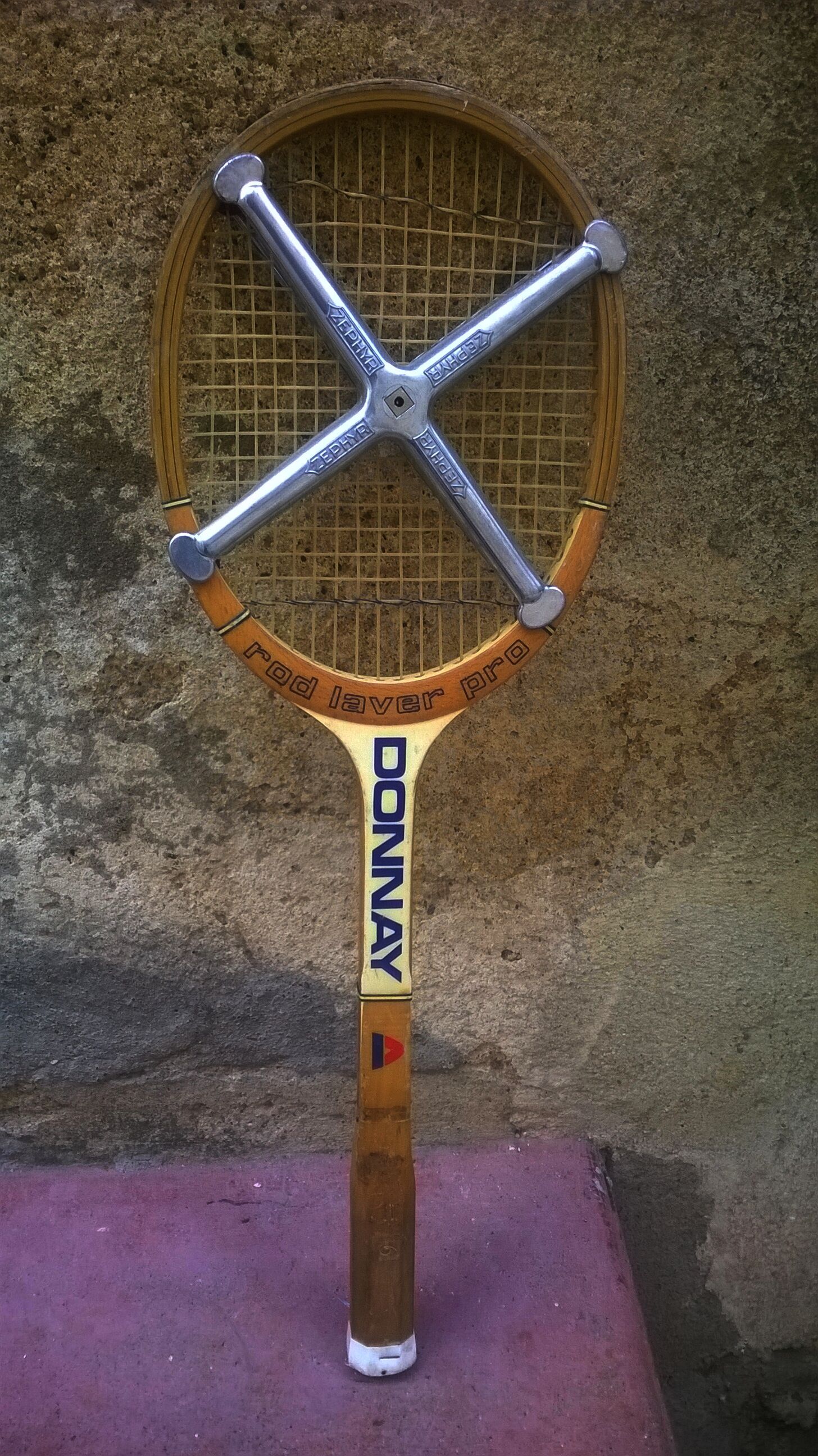 Raquette de tennis vintage