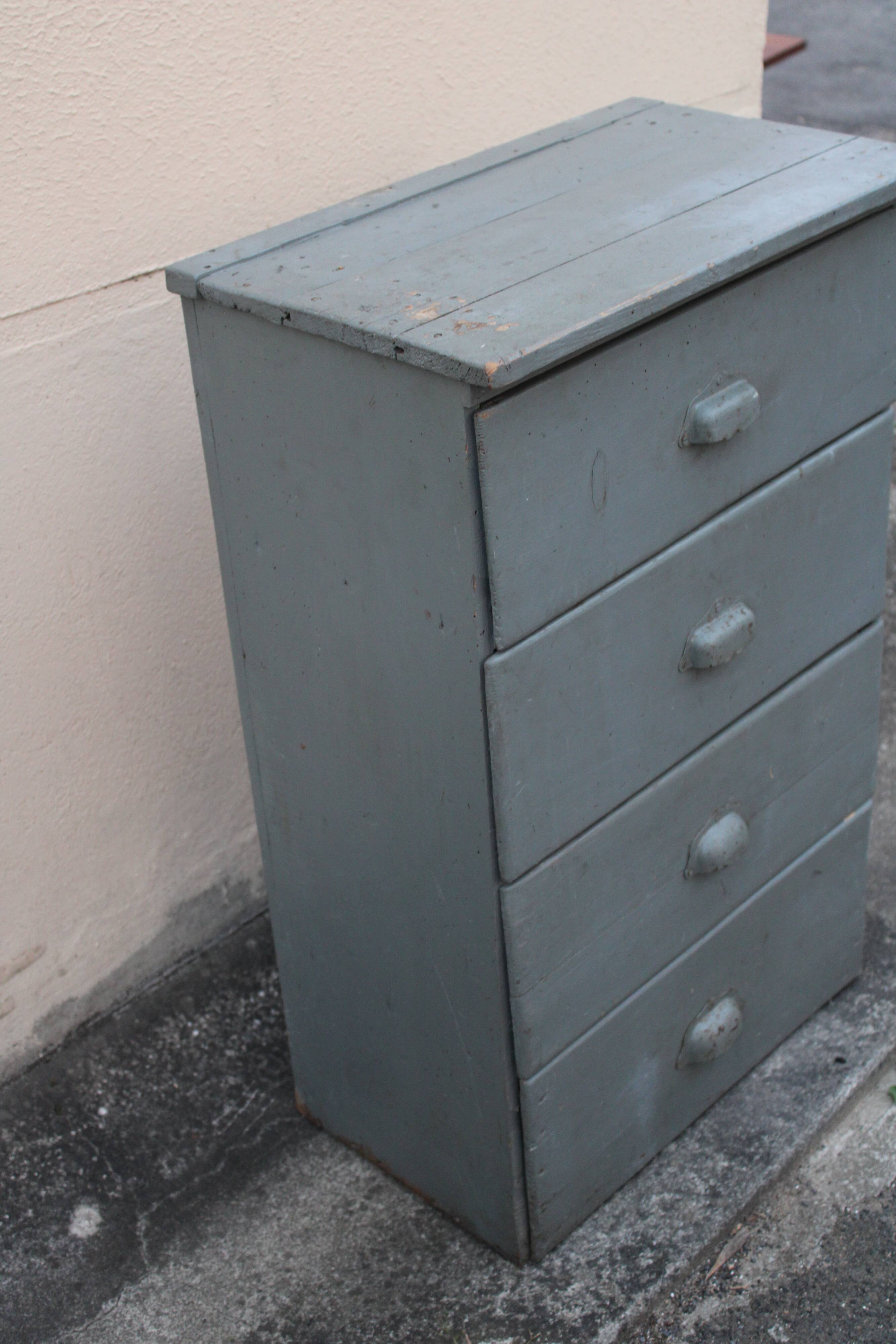 Furniture from craft to drawers