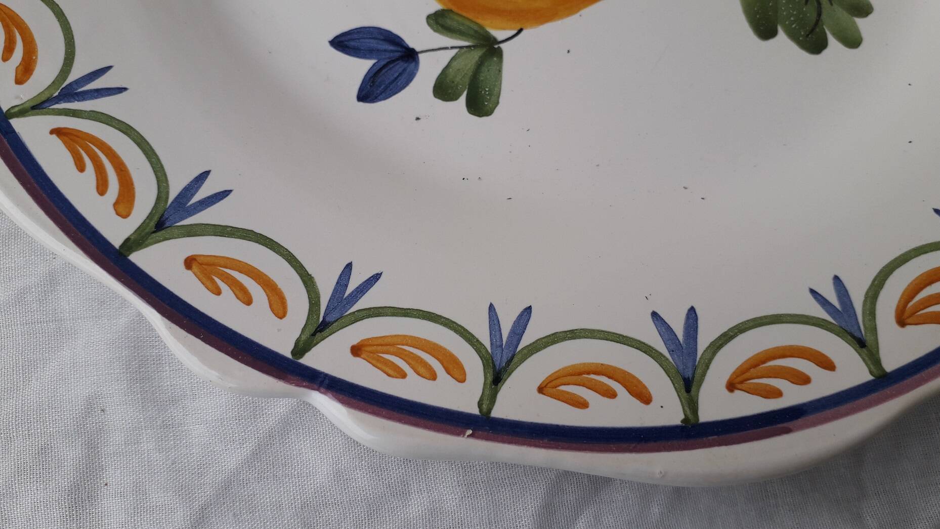 Earthenware plate