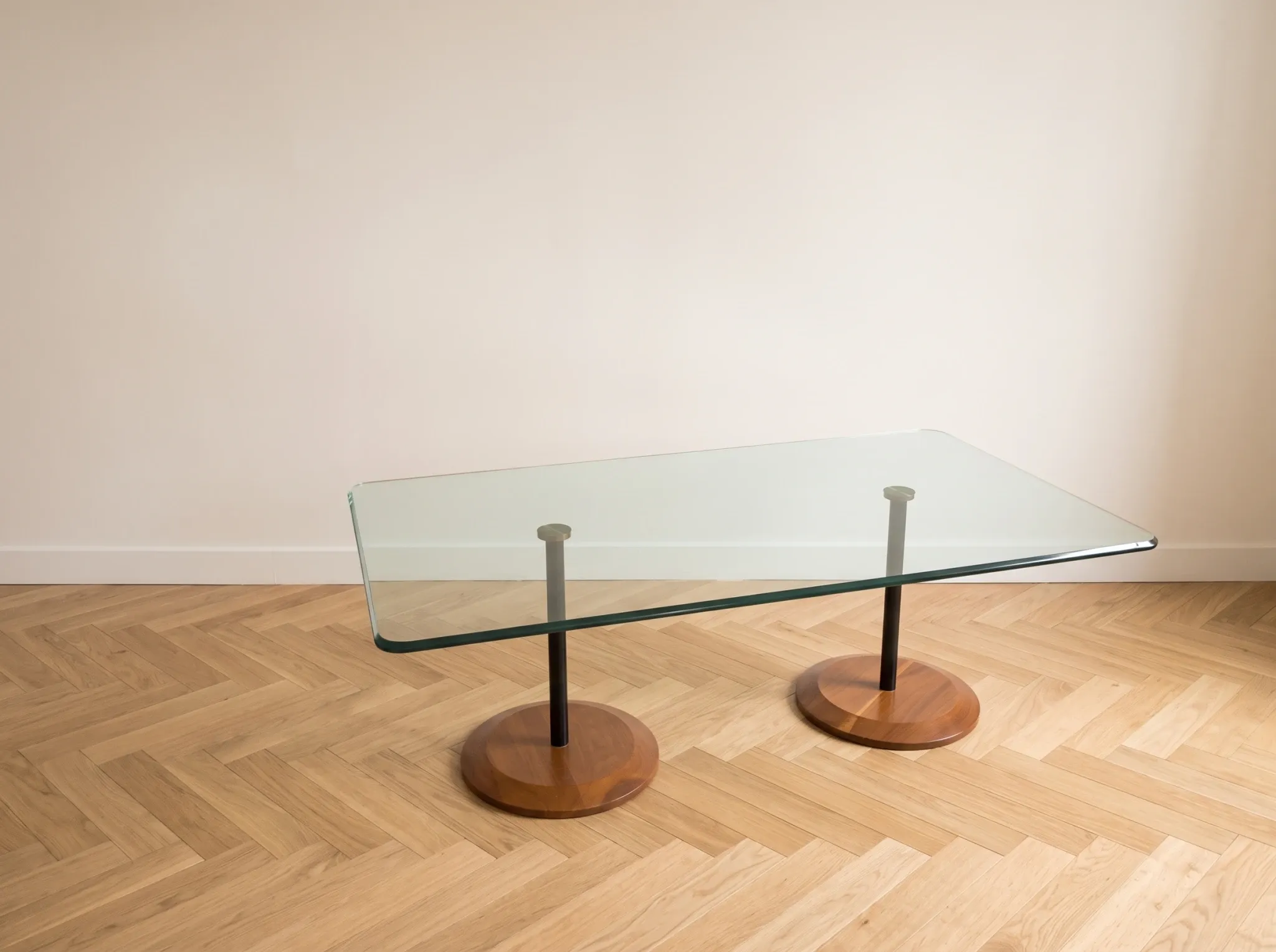 Table basse en verre et bois, années 70