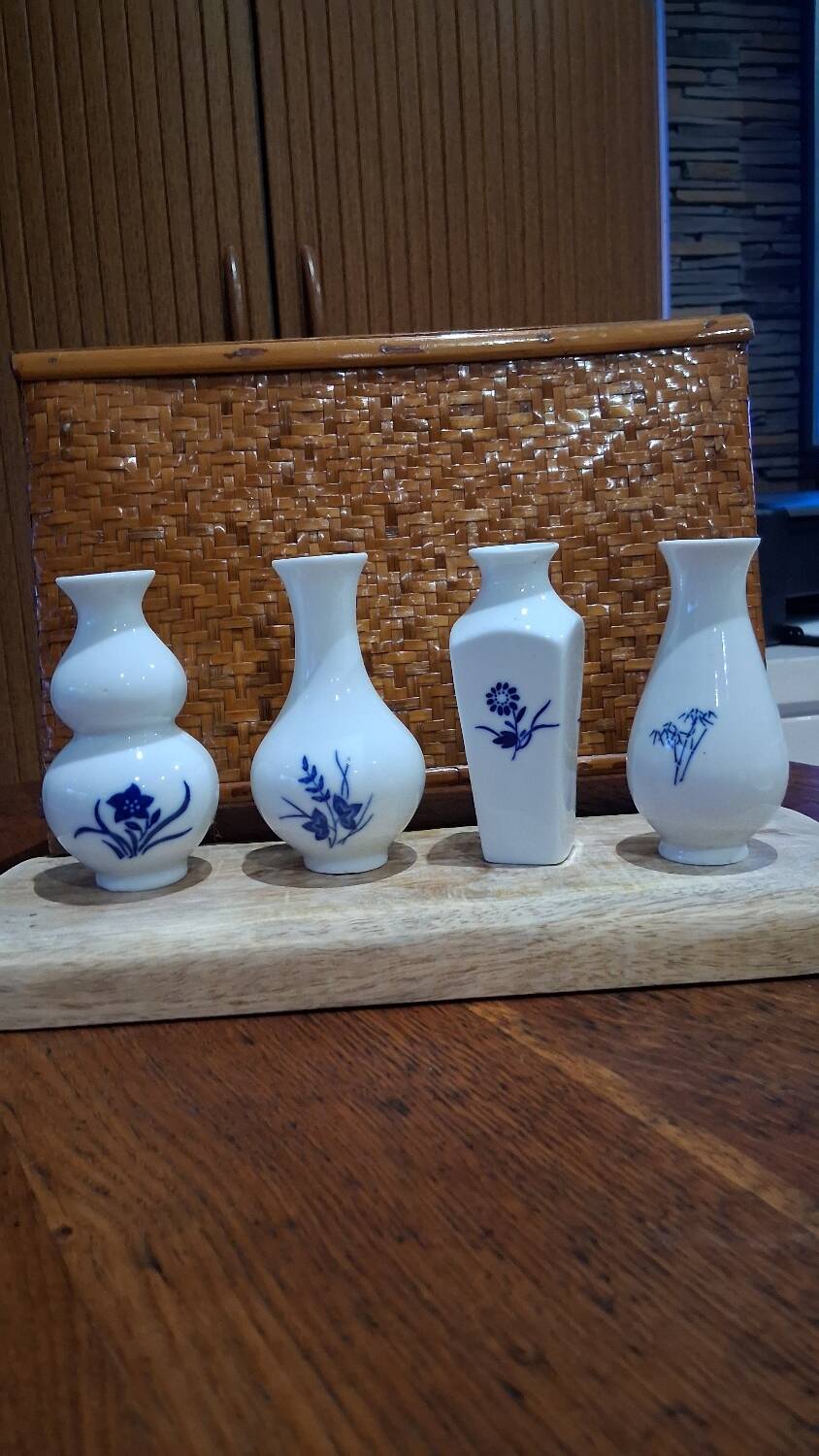 Set of 4 small Chinese vases