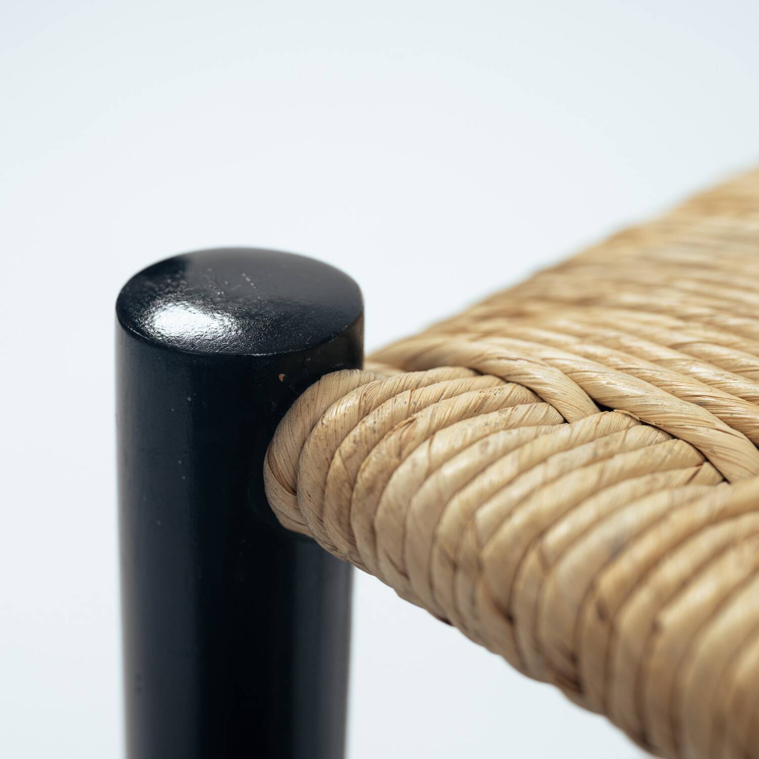 Chaises italiennes Chiavari en hêtre et paille noires, années 1950