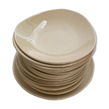 Product BHV 9 hollow plates free-form cap ivory faience 1070