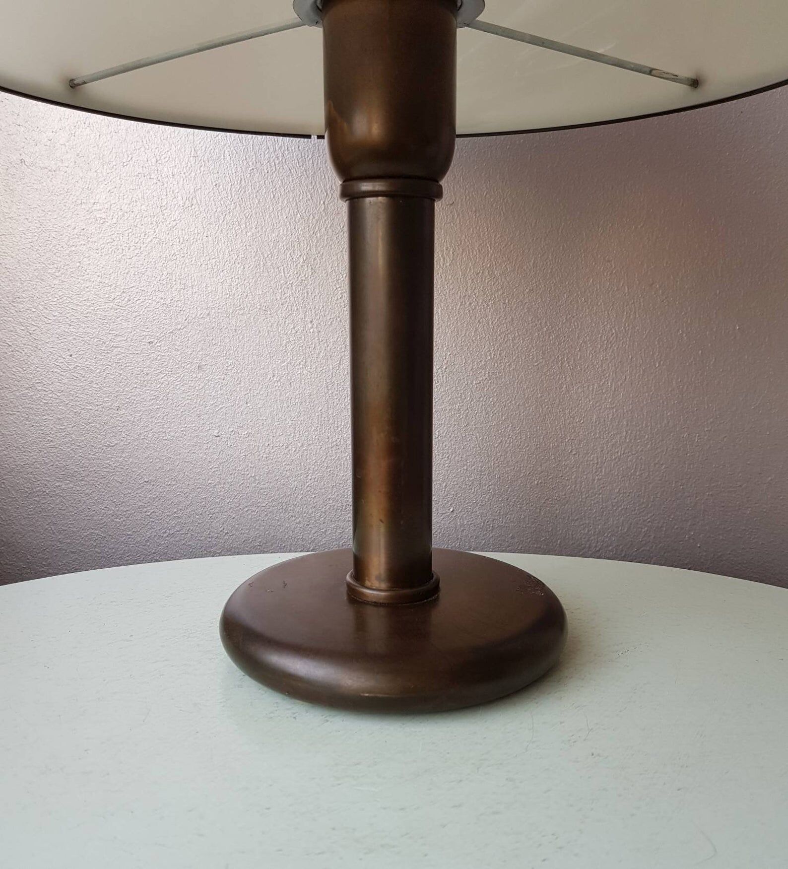 White mushroom table lamp 1970s space age