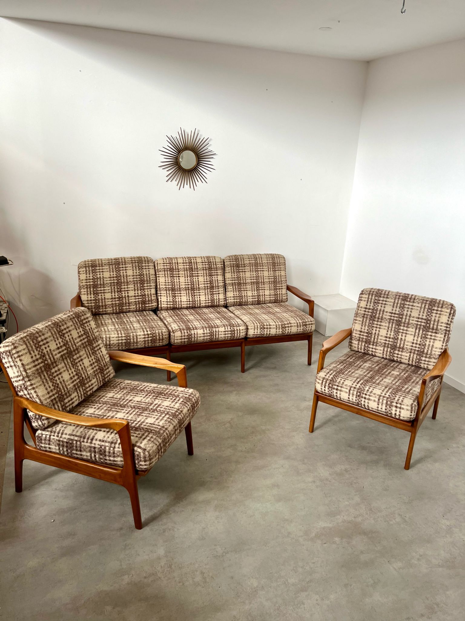 Lot armchairs and sofa 60 years Scandinavian design in vintage blond teak