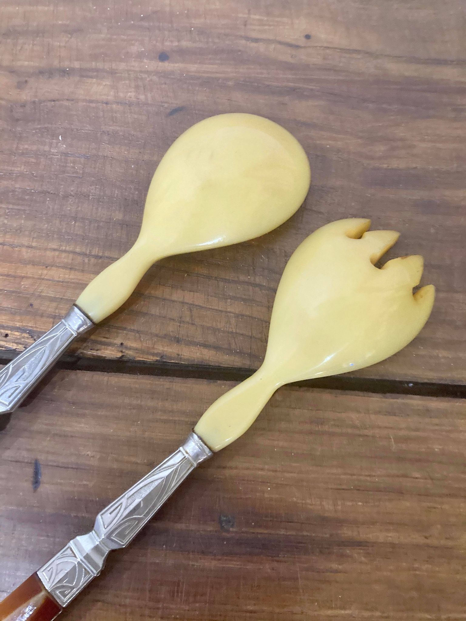 Bakelite salad cutlery