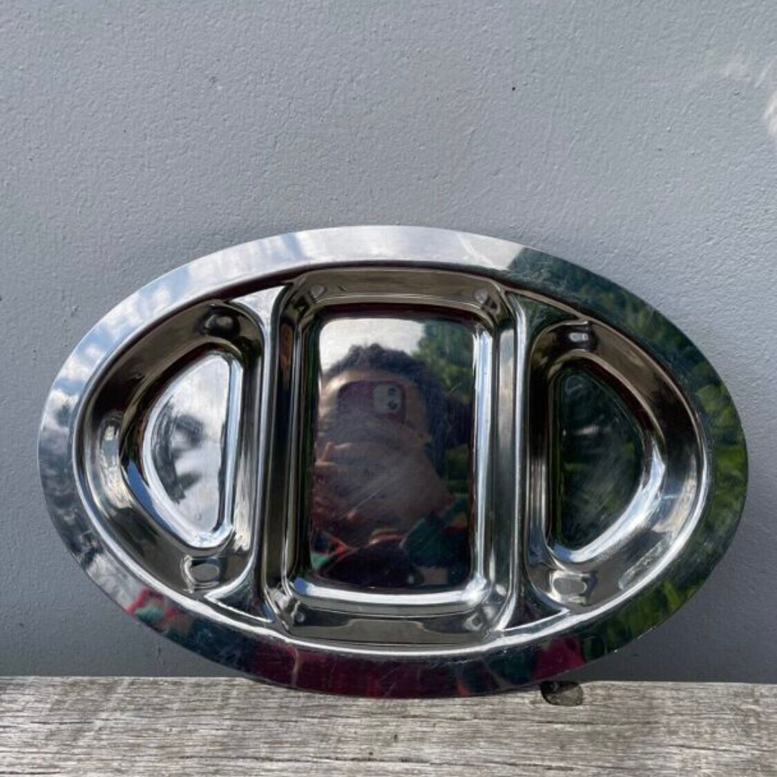 Compartmented stainless steel dish by Rémy Letang