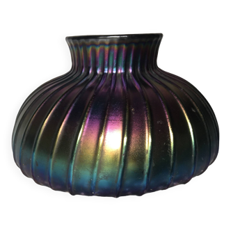 Vase à panse plate côtelée verre irisé "plume de paon"