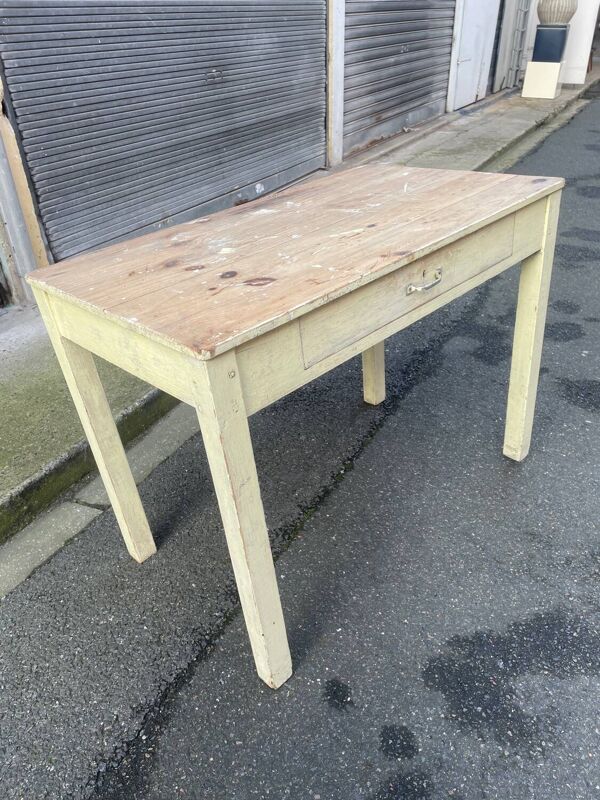 Table vintage 1900 en pin – Cuisine ou Bureau. Belle patine