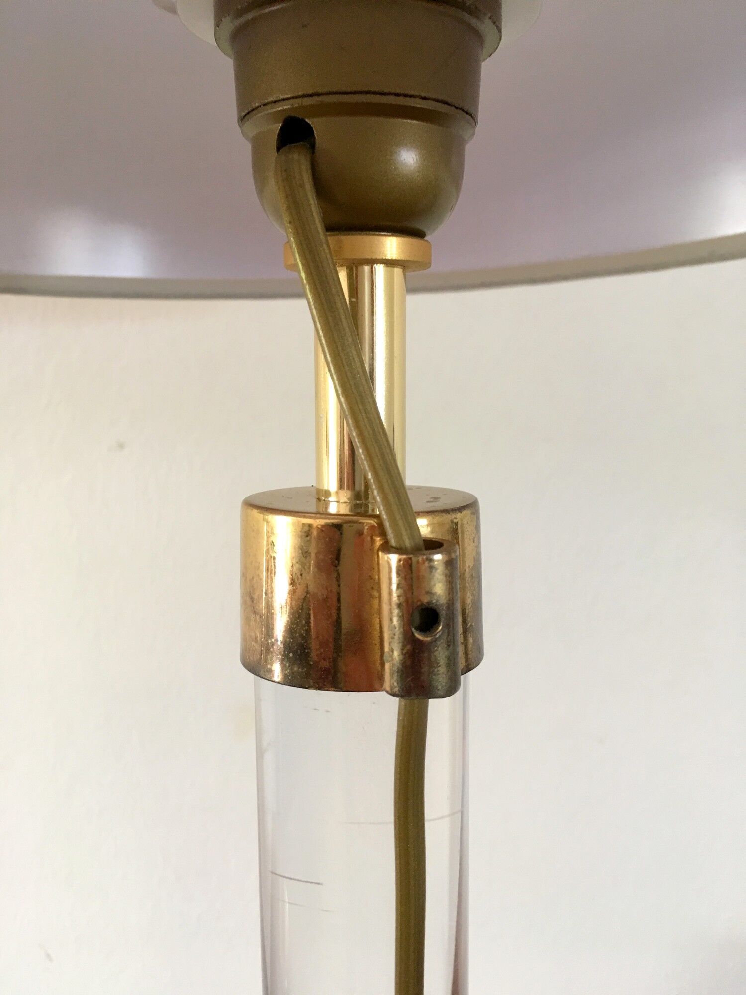 2 70s vintage Plexiglas lamps