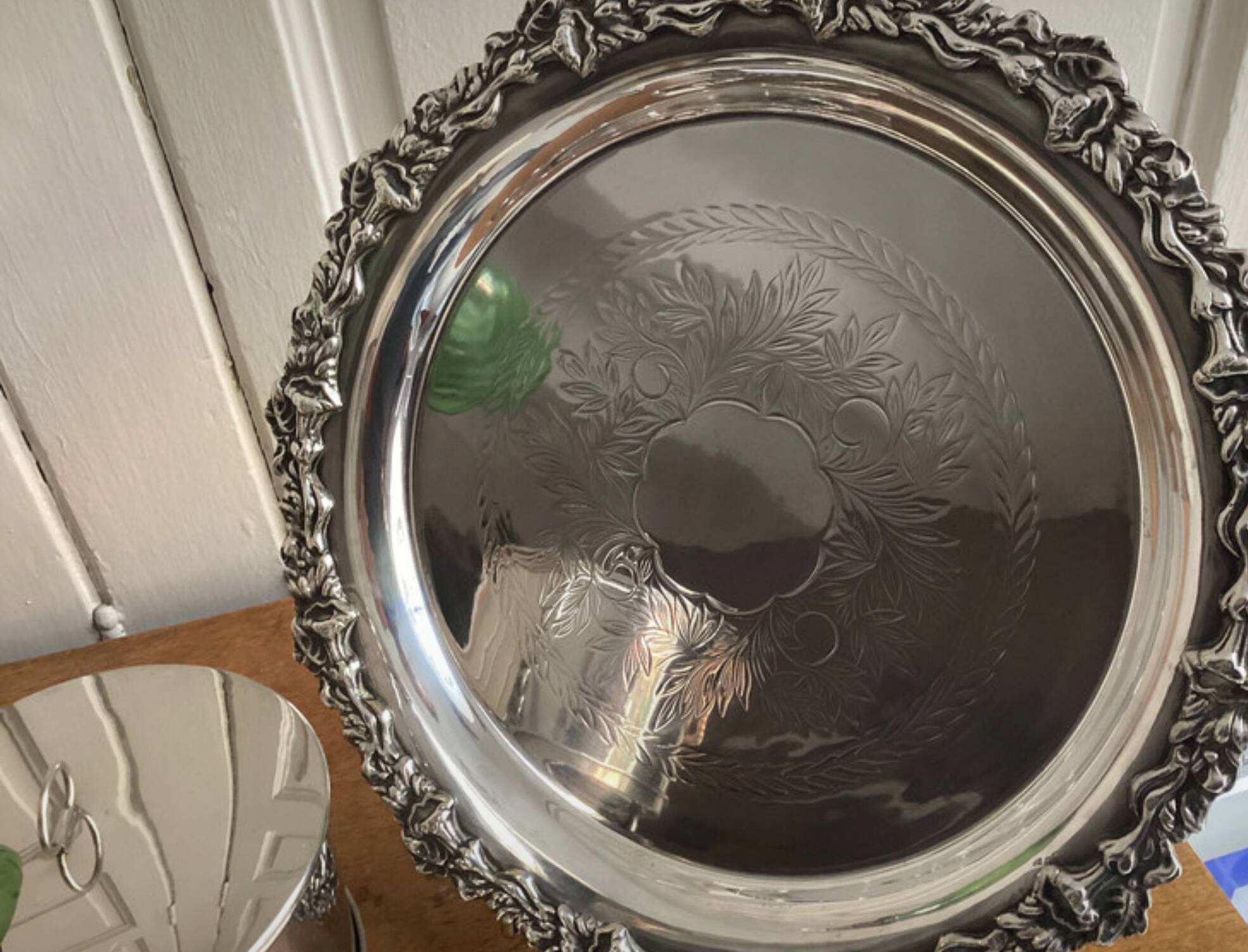 Silver-plated tripod serving dish