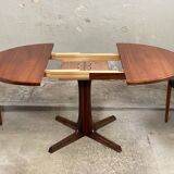 Scandinavian extendable round table in teak Gudme edition