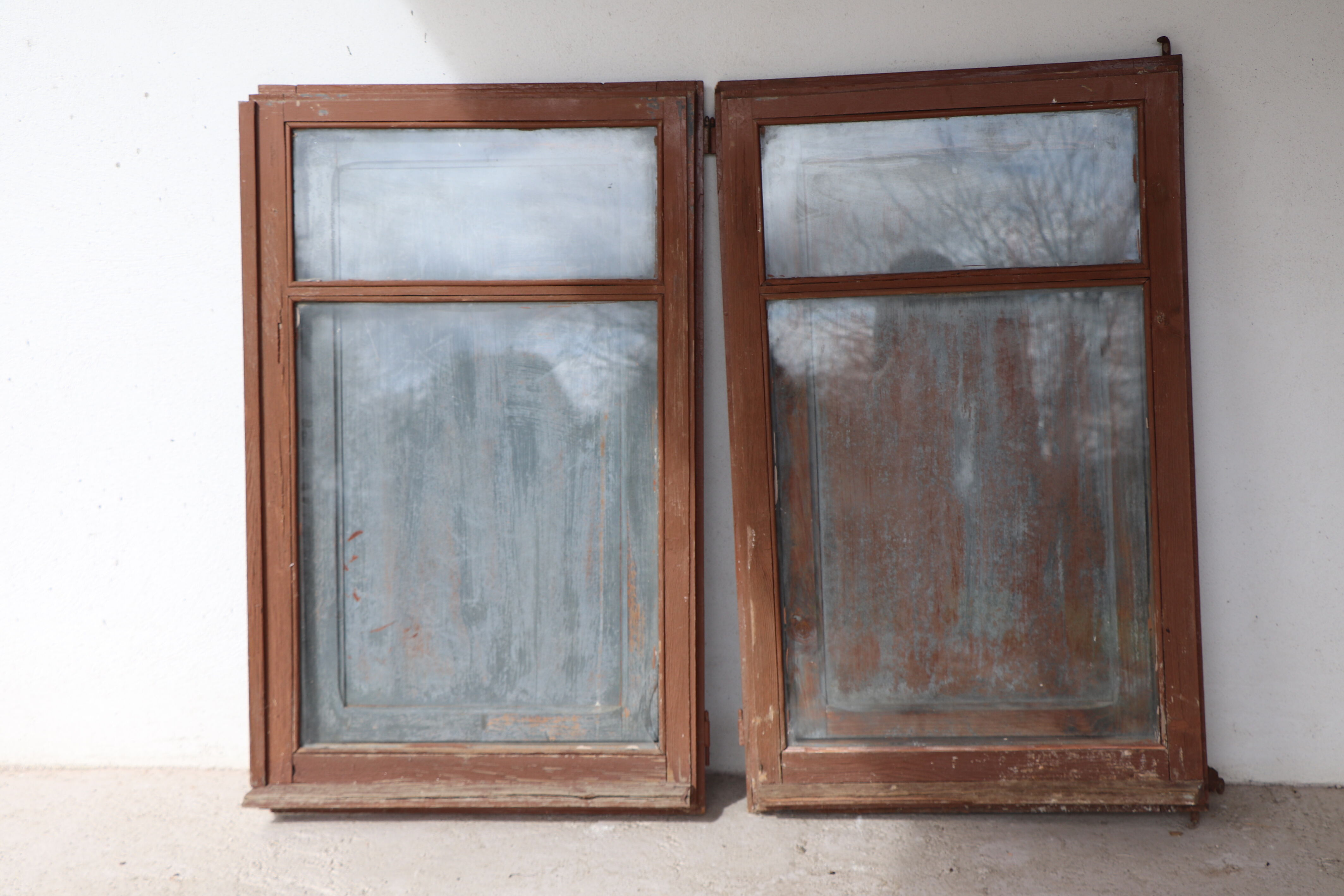 Pair of windows with Menorca shutters