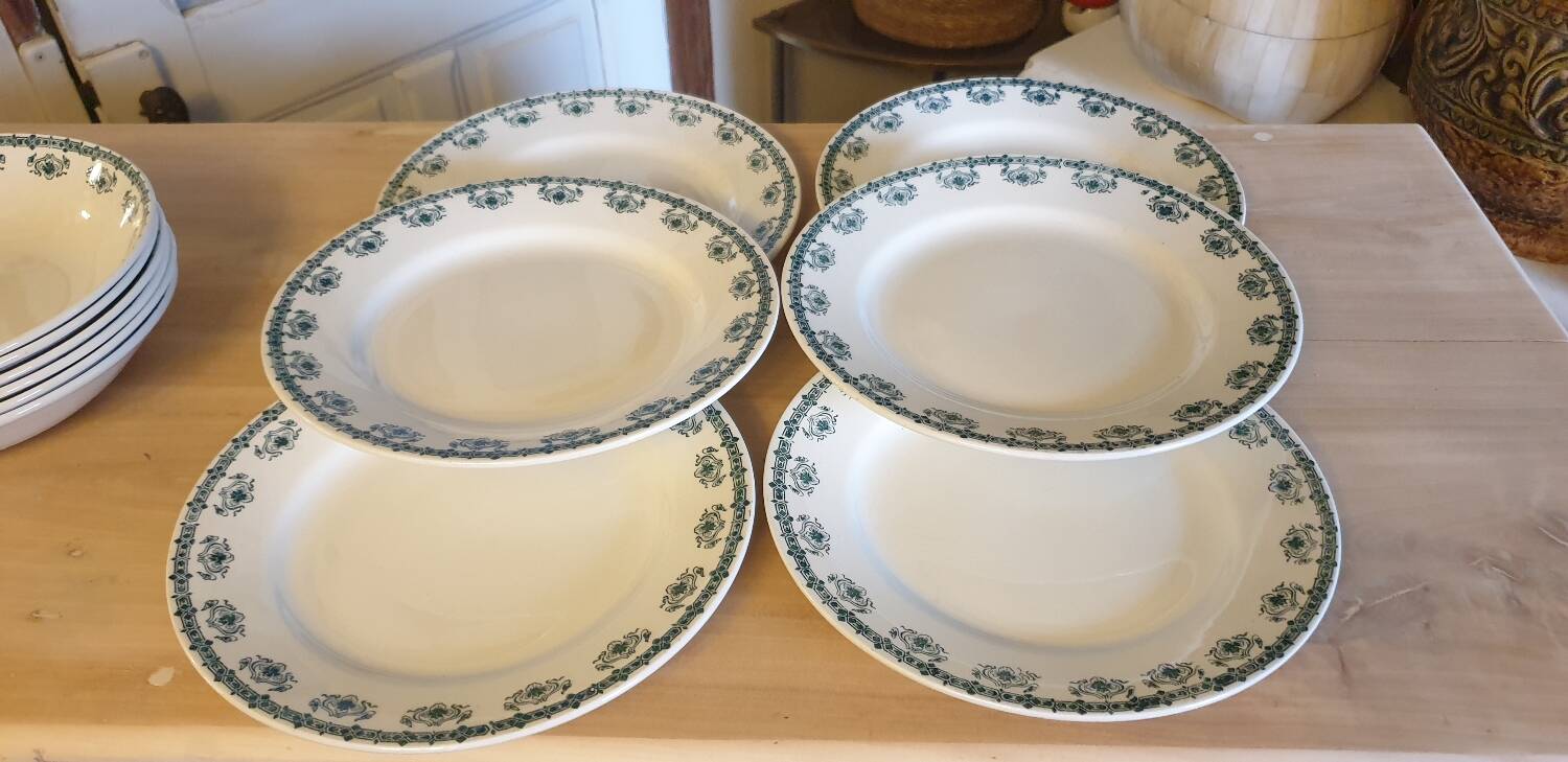 6 flat plates and 6 deep plates Céranord