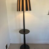 Lampadaire vintage en bois patiné noir et abat-jour rayé