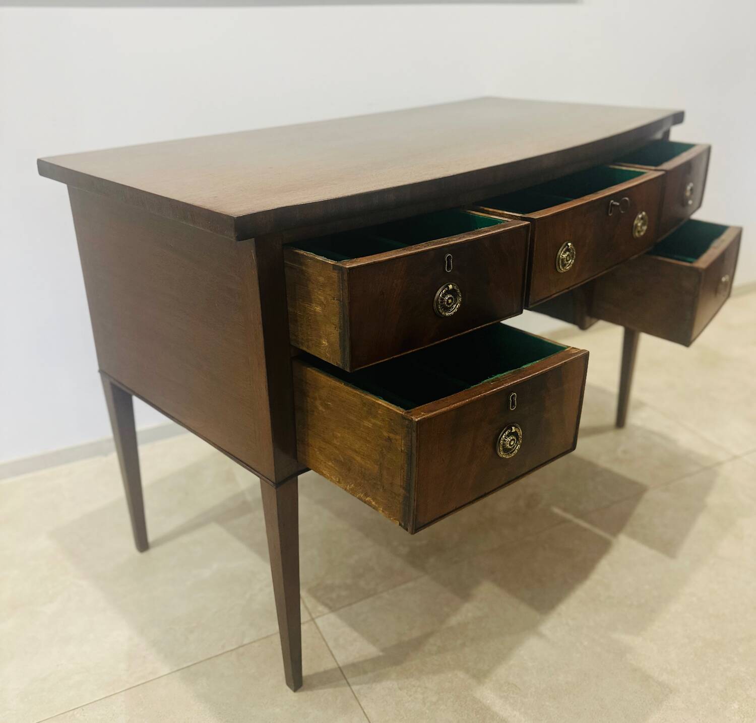 Sheraton flamed mahogany serving trolley, late 18th century