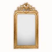Miroir Louis-Philippe du XIXe siècle avec vase et couronne de fleurs