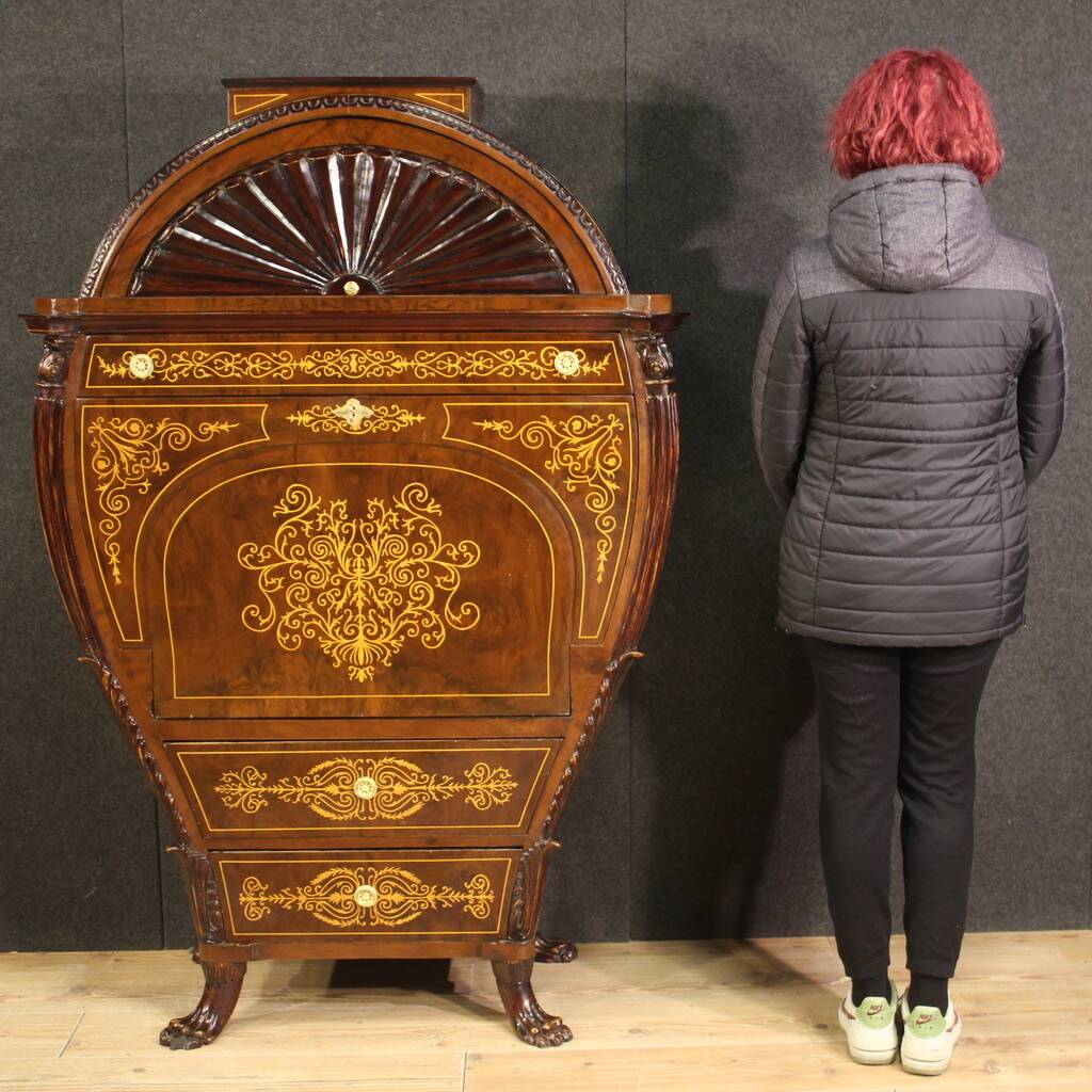 Great Austrian Biedermeier style inlaid secretaire