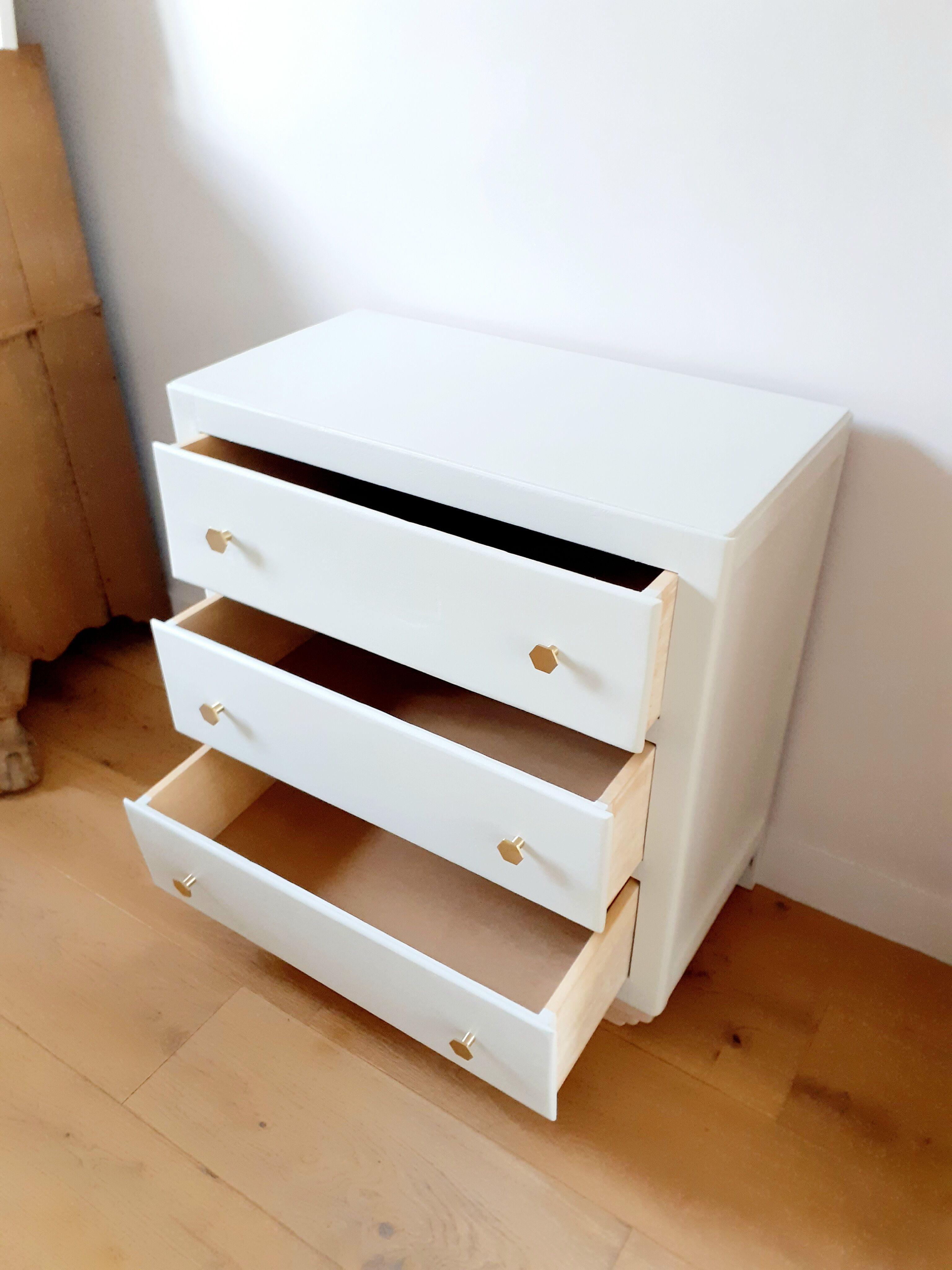 50s pastel green chest of drawers