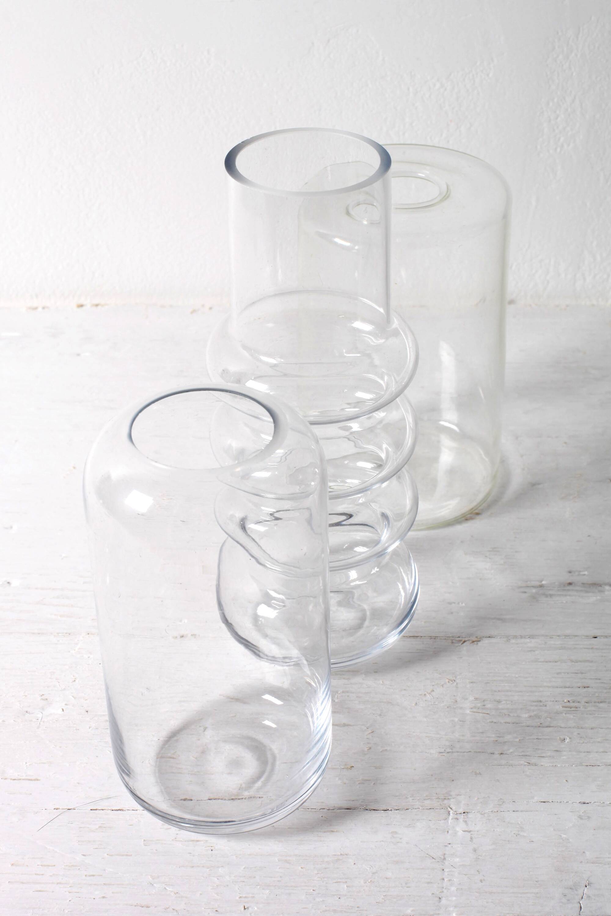 3 vases en verre transparent, Suède années 2000