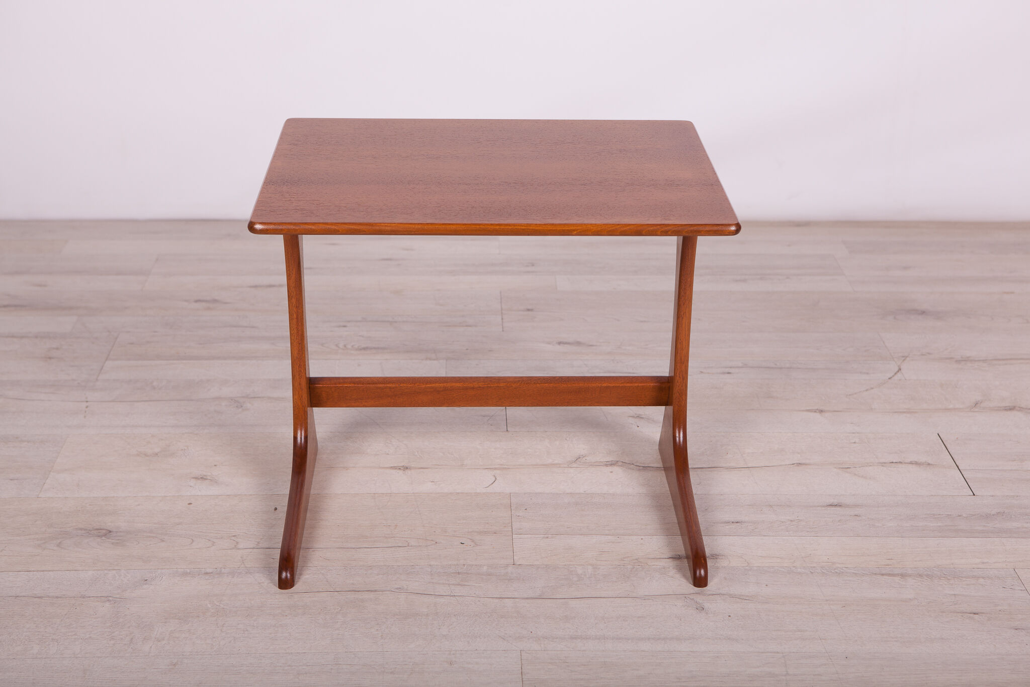 Teak pull out tables by V. Wilkins for G-Plan, 1970s