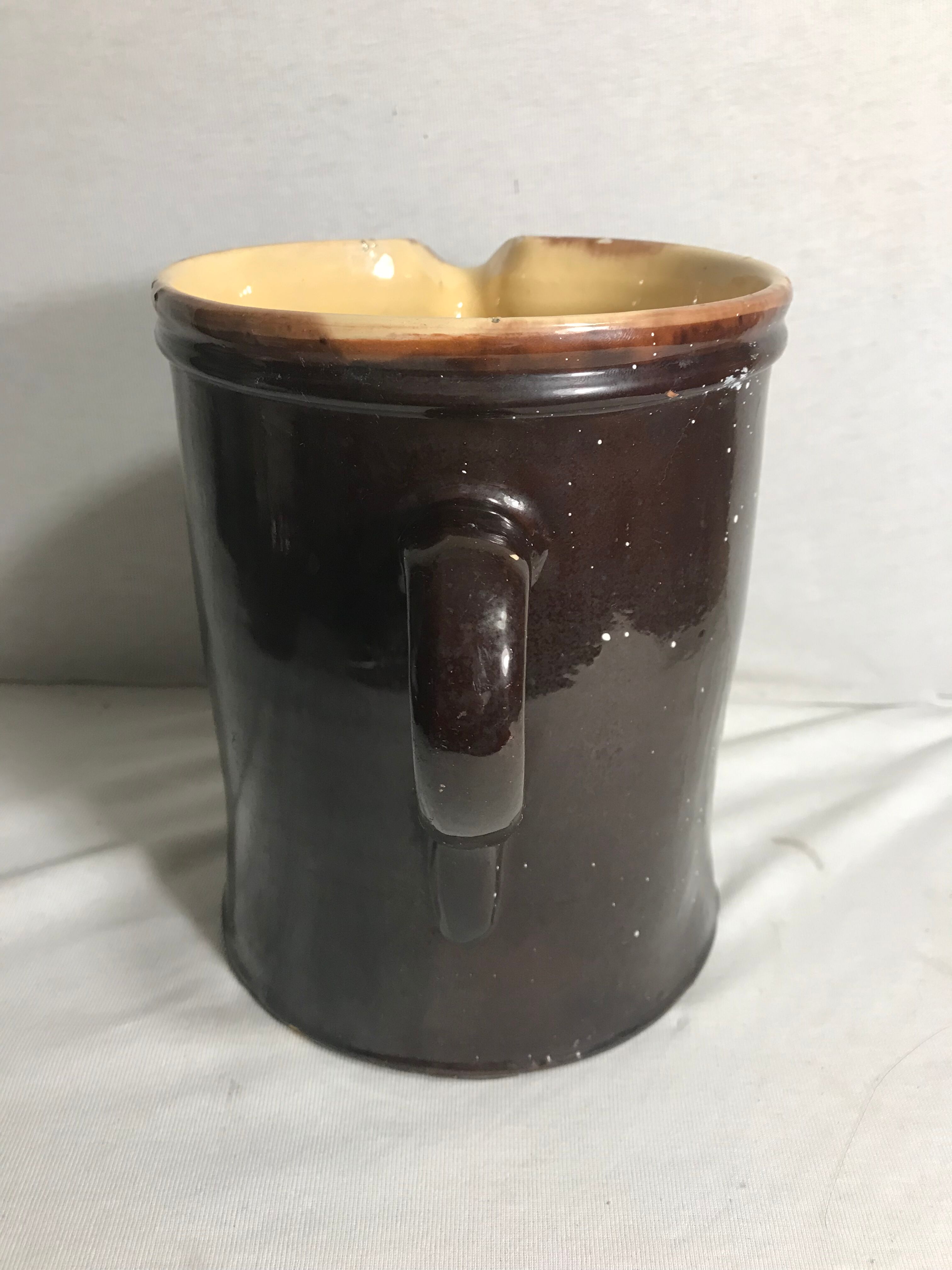 Old ceramic jug with brown enamel inside beige beige 50's