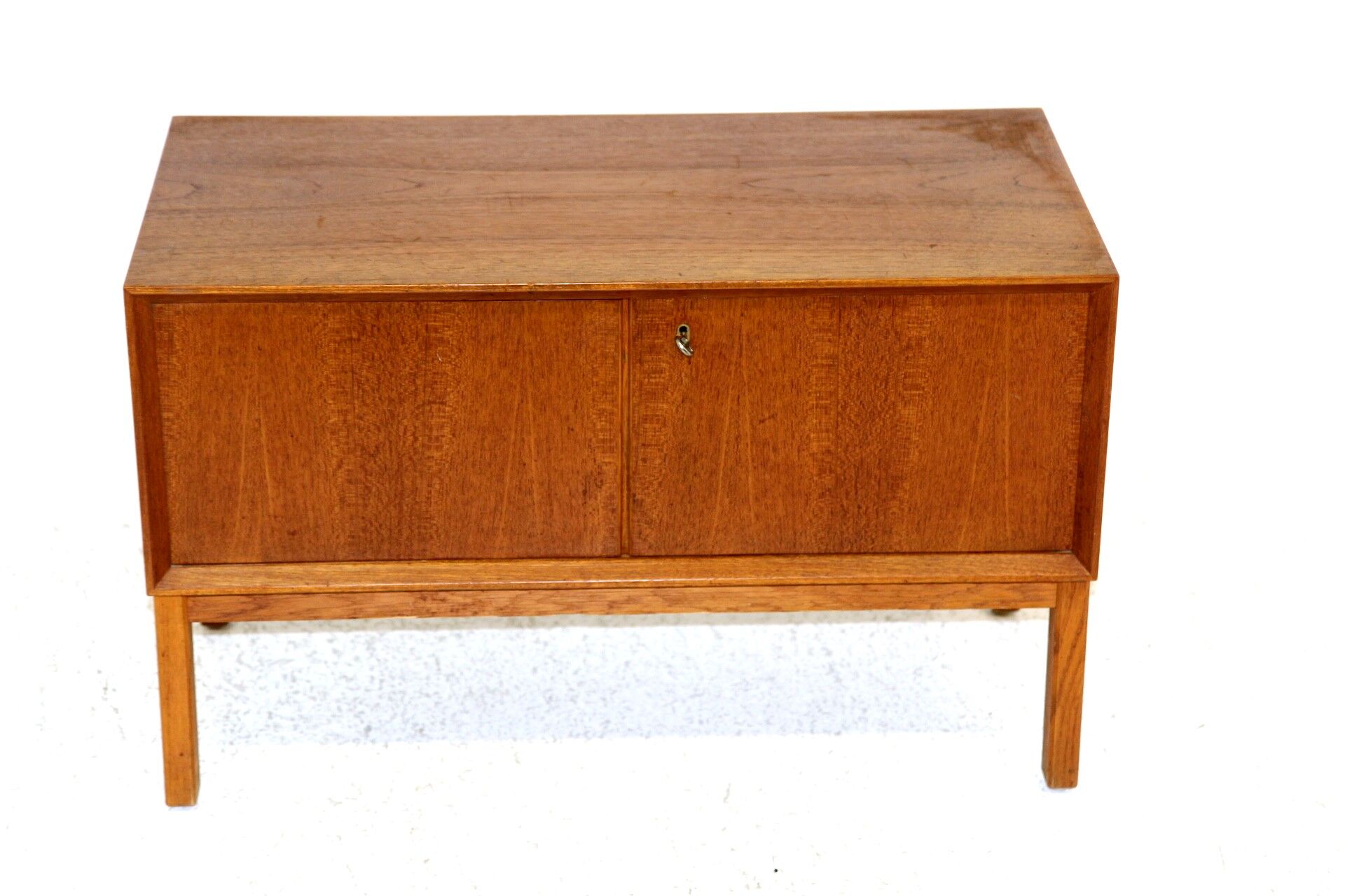 Teak bass chest of drawers, Sweden, 1960