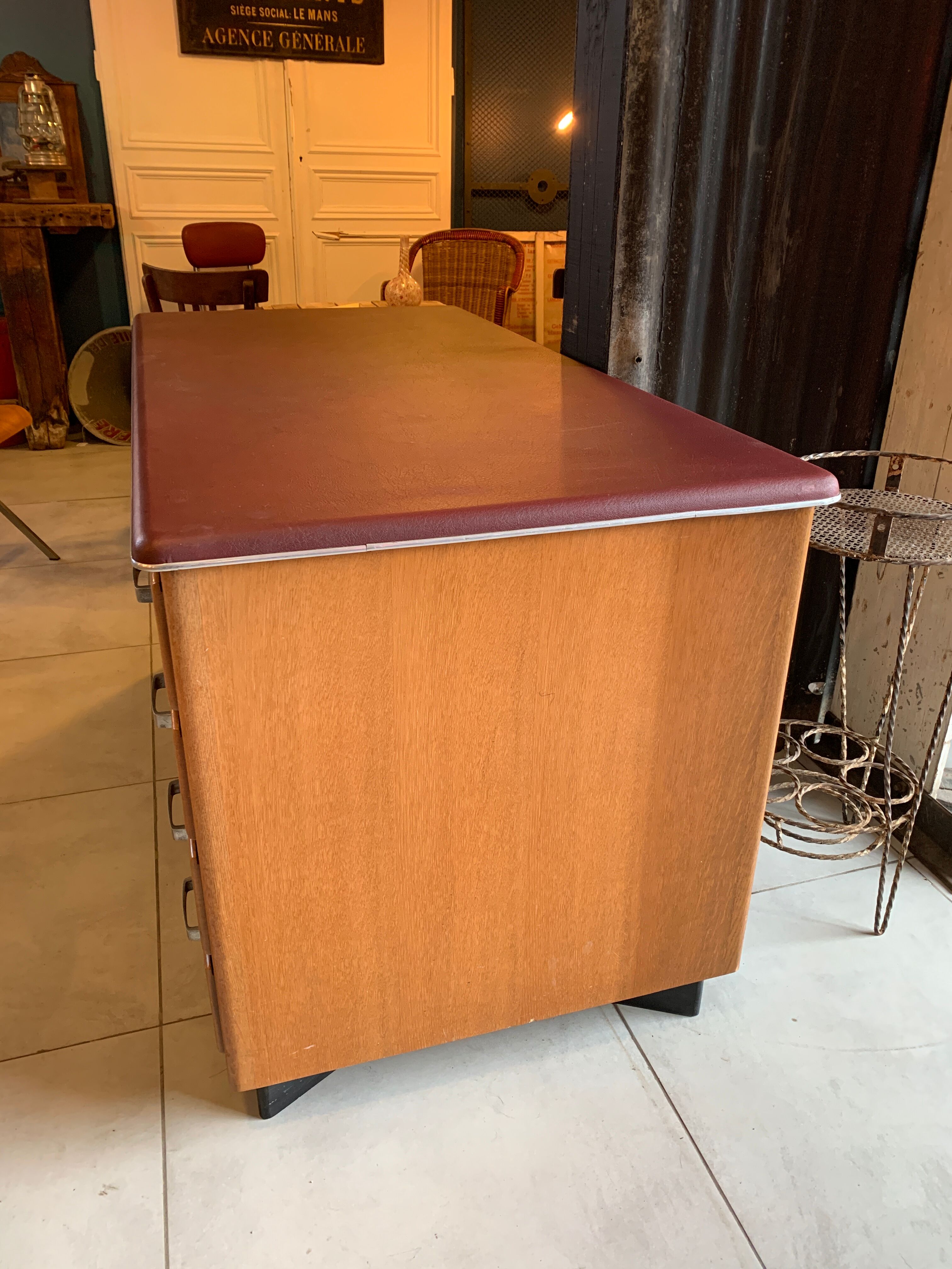 Former burwood desk