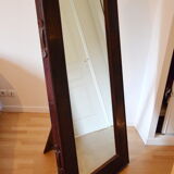 Free-standing mirror with leather frame