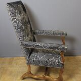 Louis XIV armchair in walnut, 18th century