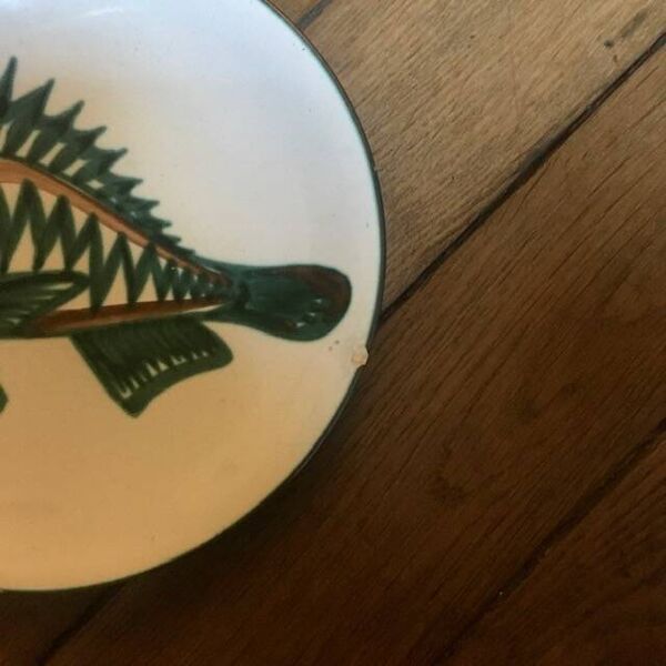 Assiette vintage en céramique signée Robert Picault Vallauris