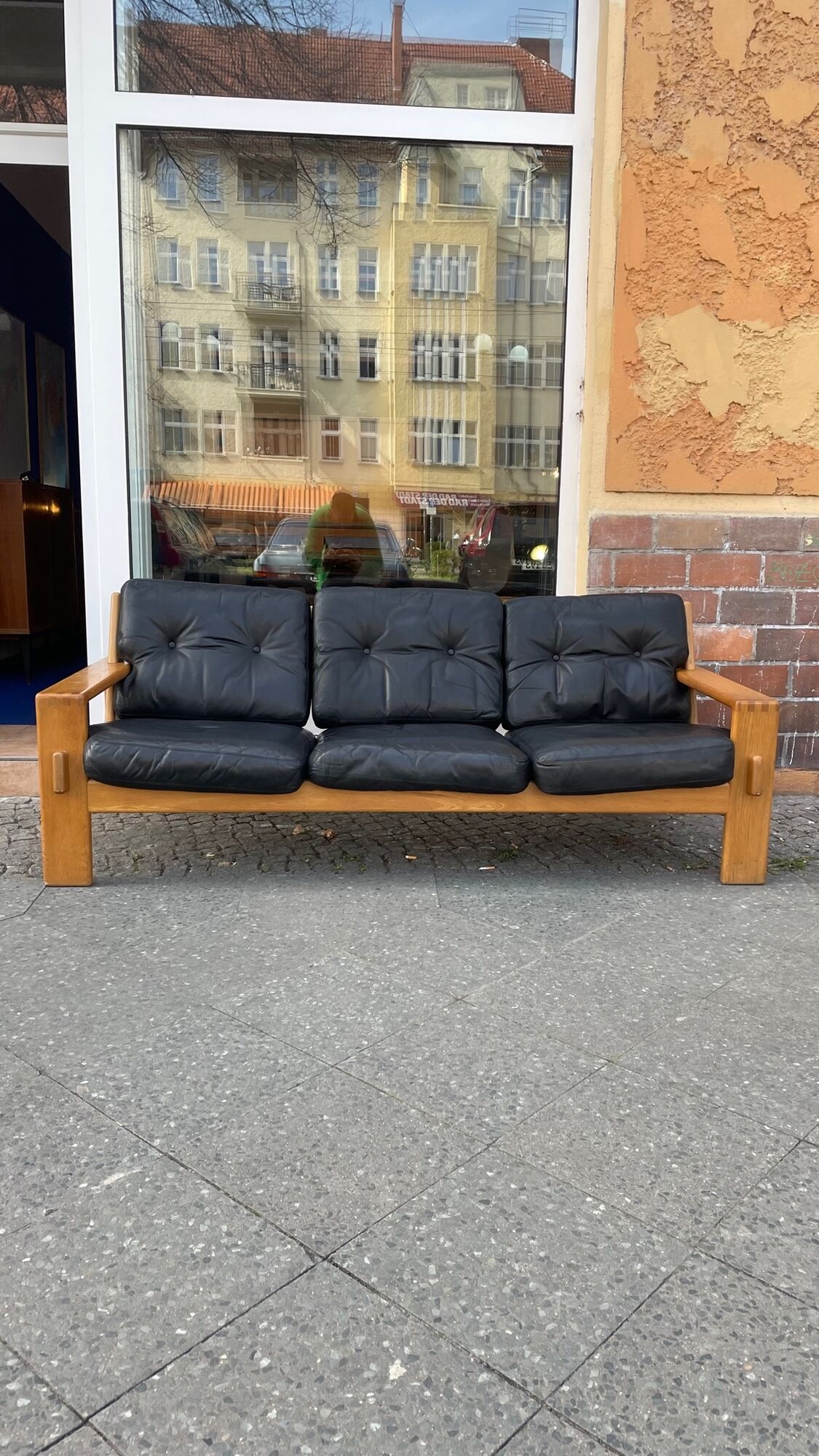 3-seater sofa in oak and leather design Eesko Pajamies for Asko model Bonanza 1970