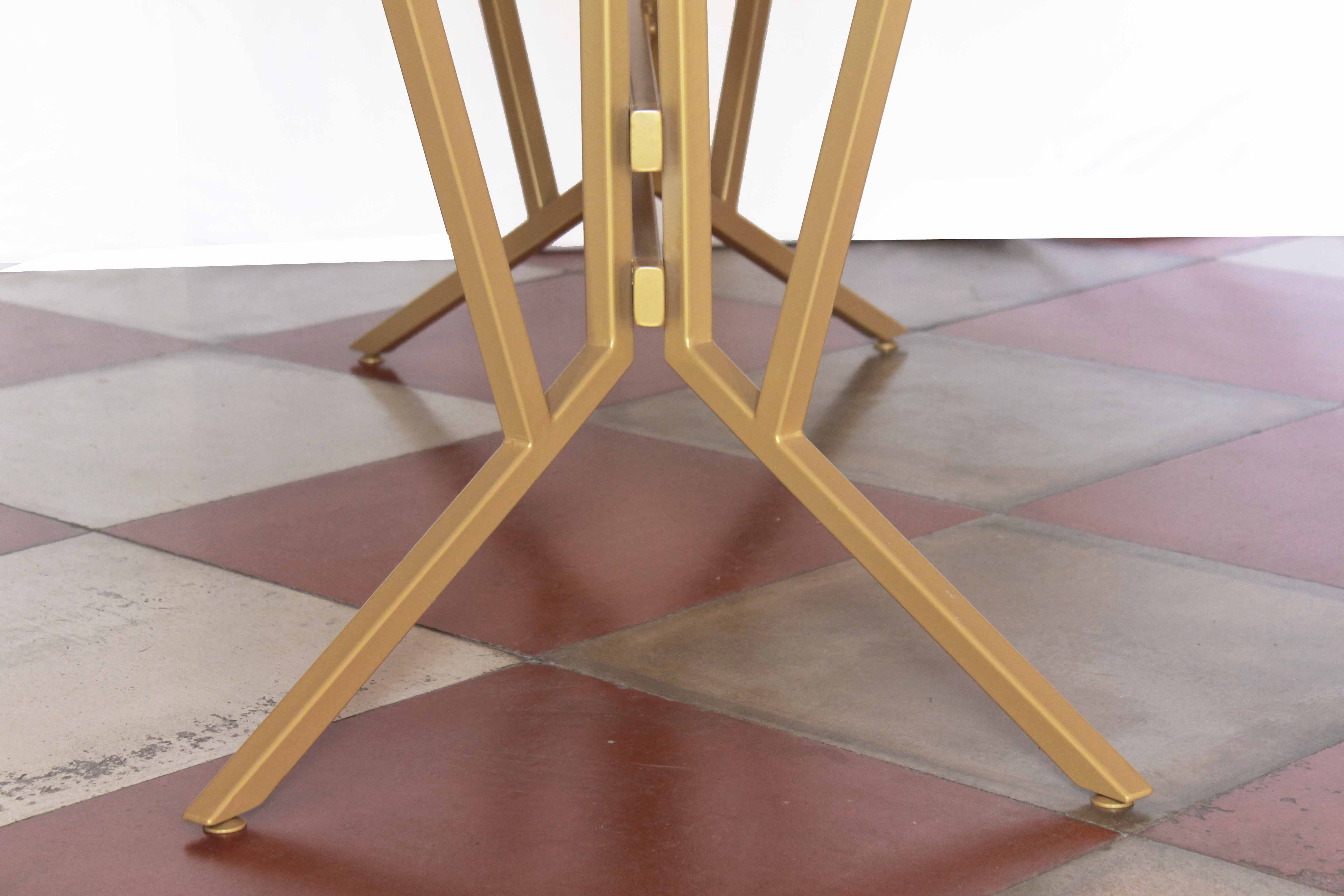 1960s Italian Dining Table With oval Carrara Marble Top And Iron Structure