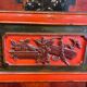 Armoire chinoise présentant des scènes de vie polychromes