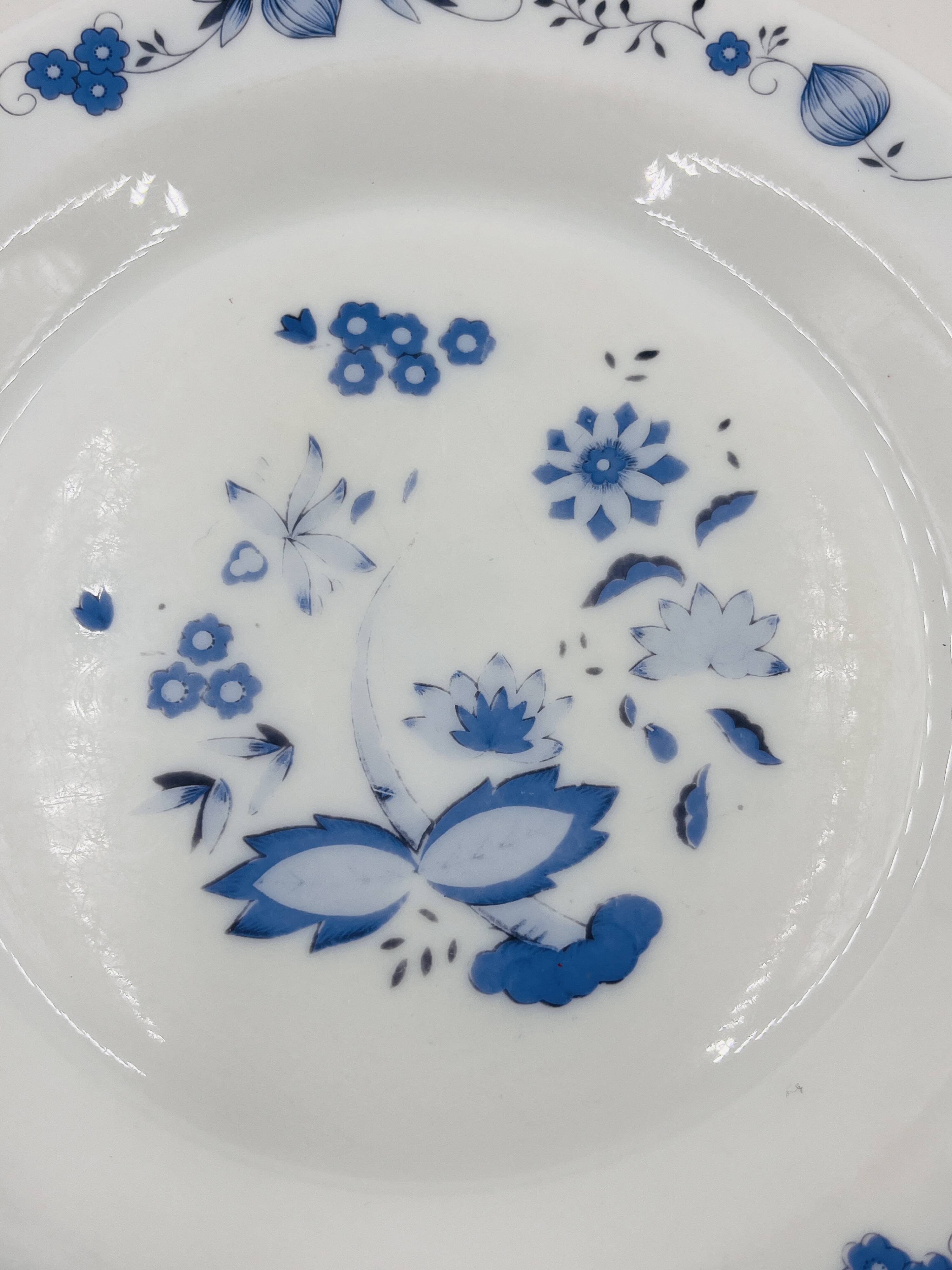 Set of 8 plates, model: Aster