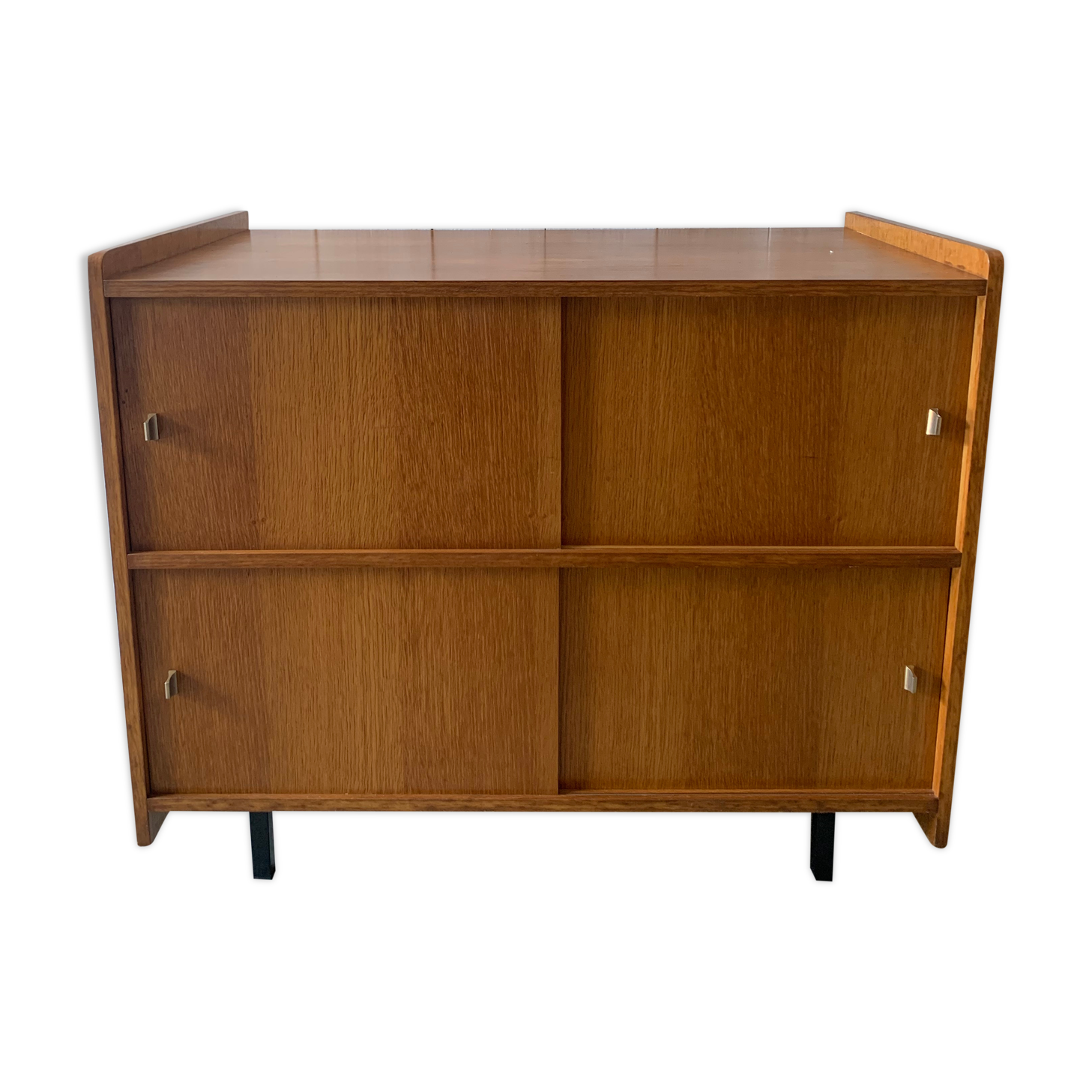 Buffet/modernist enfilade