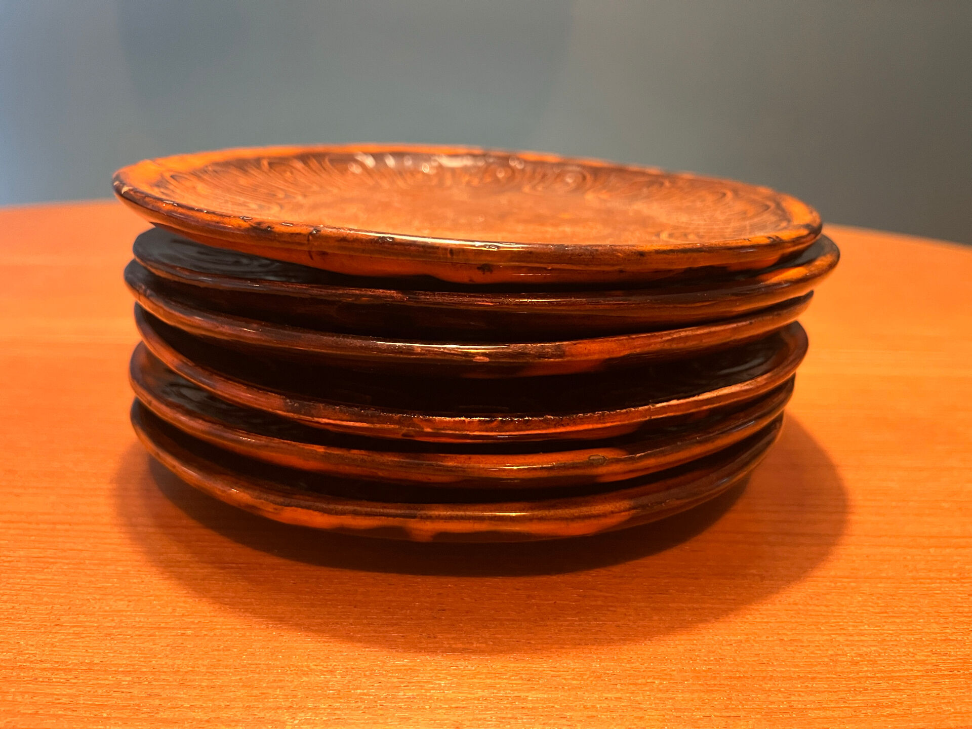 6 handmade ceramic plates – Alain Maunier, Vallauris – Year