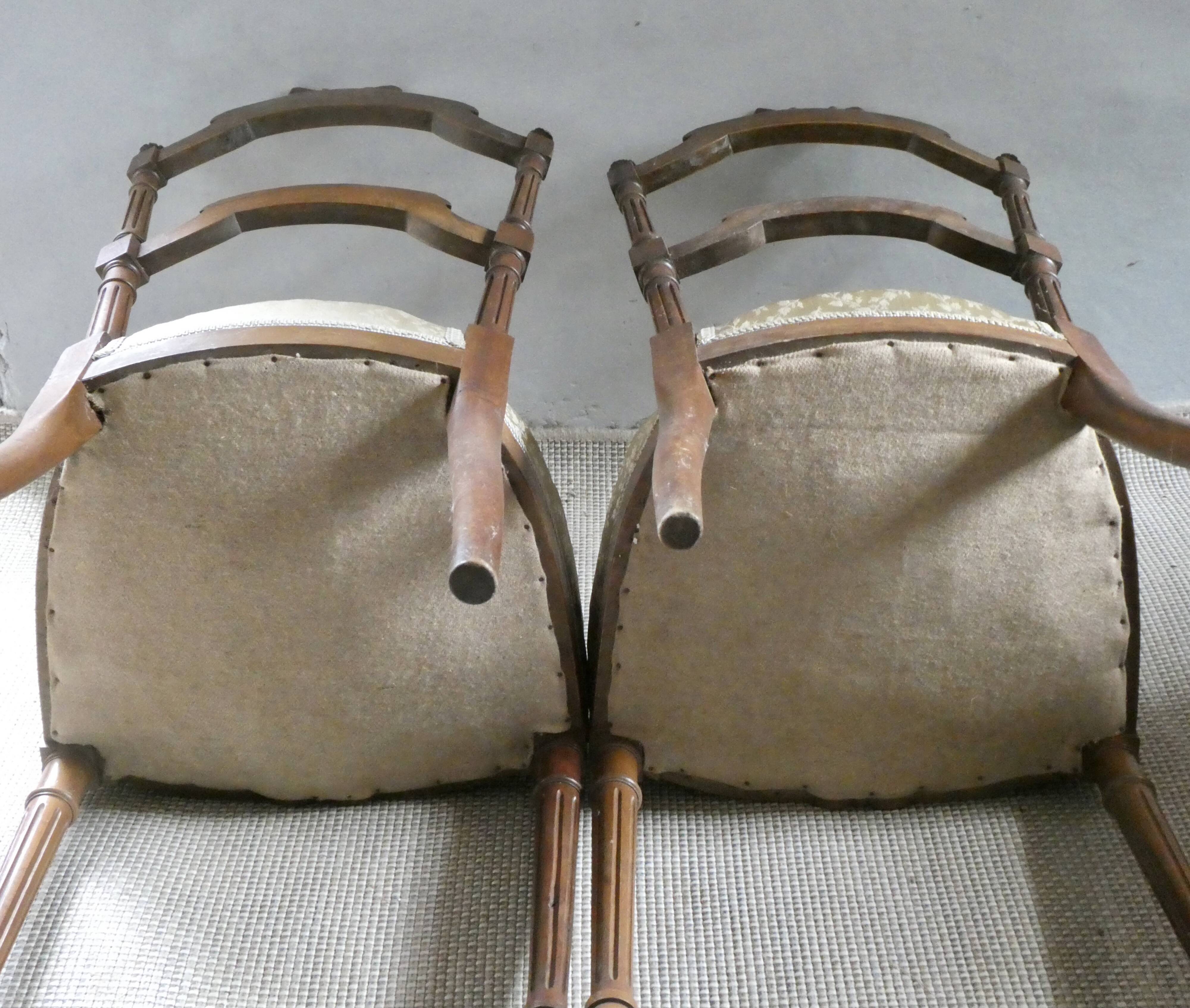 Pair of flying chairs in Louis XVI style